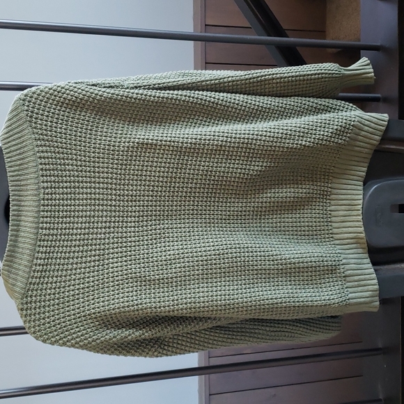 Light knit pullover - Picture 2 of 3